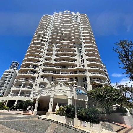 Stunning 2 Bedroom Ocean View Apartment โกลด์โคสต์ ภายนอก รูปภาพ